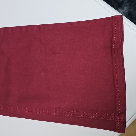 NWT Maurices SLIM Boot Curvy Jeans SZ S (4-6) MAROON Stretchy - Picture 10 of 14